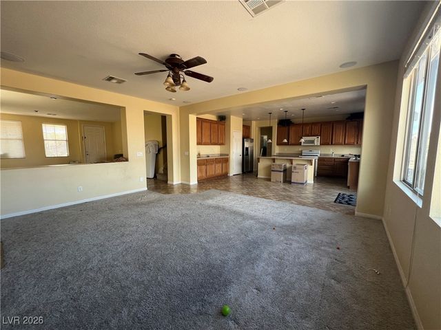 6824 Mystic Plain Court, Las Vegas, NV 89149
