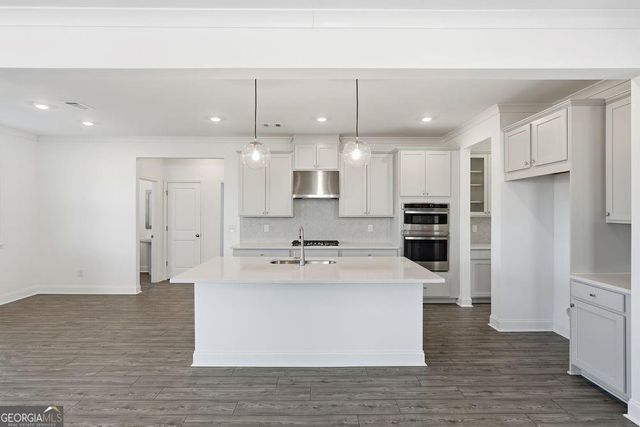 8740 Stratford Oaks Avenue, Ball Ground, GA 30107