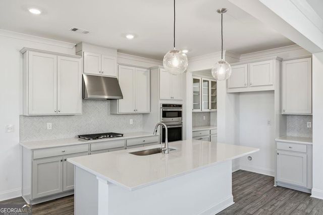 8740 Stratford Oaks Avenue, Ball Ground, GA 30107