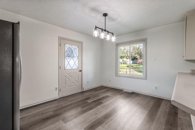 2008 AVENUE E, Council Bluffs, IA 51501