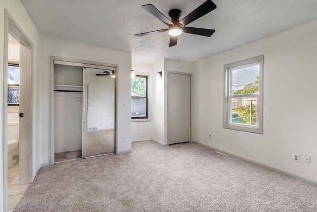 2008 AVENUE E, Council Bluffs, IA 51501