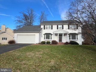 6081 BURNSIDE LANDING DR, Burke, VA 22015