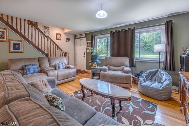 427 Mount Hermon Rd, Hope Twp., NJ 07825