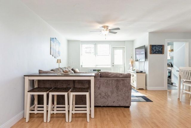 210 E Broadway 1L, Long Beach, NY 11561