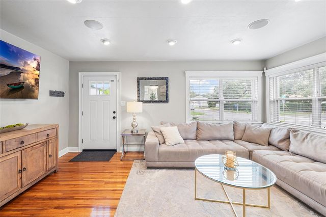 4202 W PALMIRA AVENUE, Tampa, FL 33629