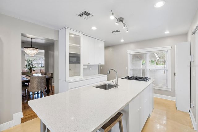 4202 W PALMIRA AVENUE, Tampa, FL 33629
