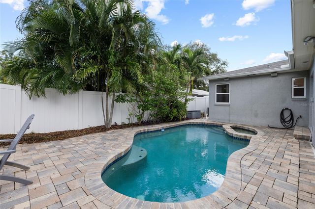 4202 W PALMIRA AVENUE, Tampa, FL 33629