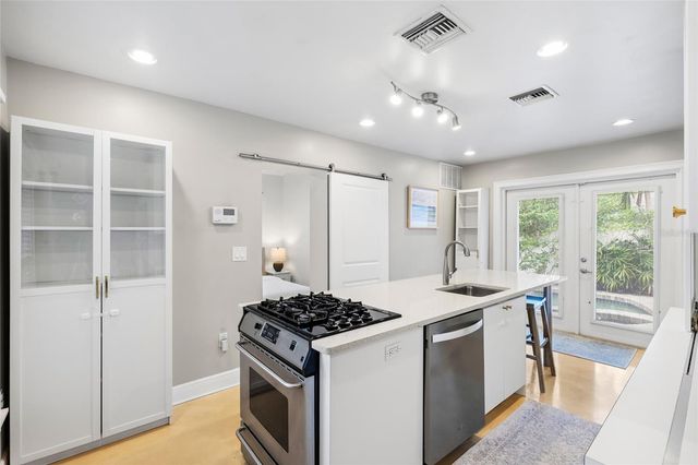 4202 W PALMIRA AVENUE, Tampa, FL 33629