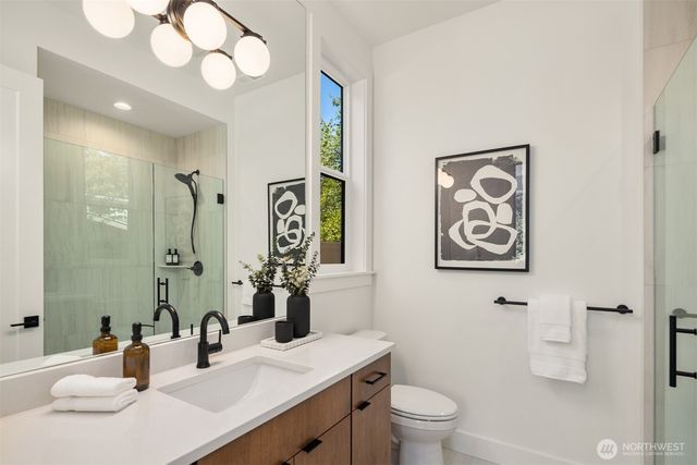 13418 NE 100th Street, Kirkland, WA 98033