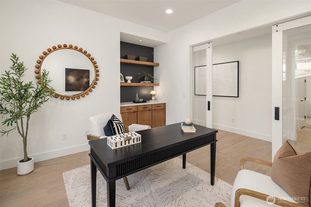 13418 NE 100th Street, Kirkland, WA 98033