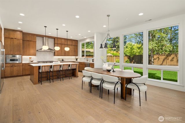 13418 NE 100th Street, Kirkland, WA 98033