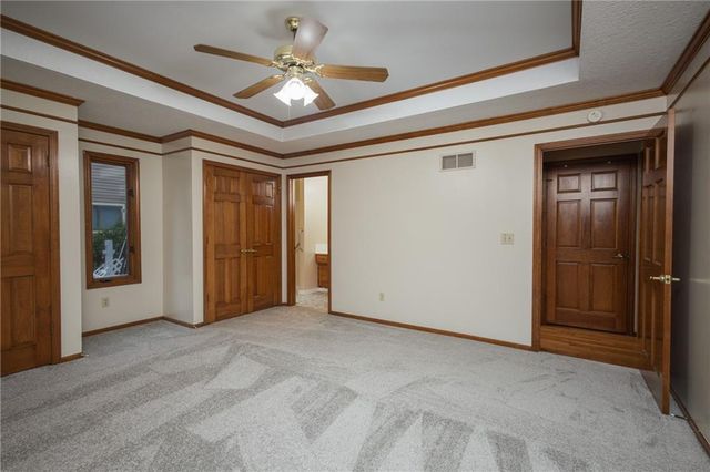 1105 SW 8th Terrace, Lee's Summit, MO 64081