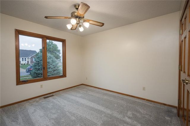 1105 SW 8th Terrace, Lee's Summit, MO 64081