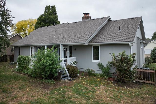 1105 SW 8th Terrace, Lee's Summit, MO 64081