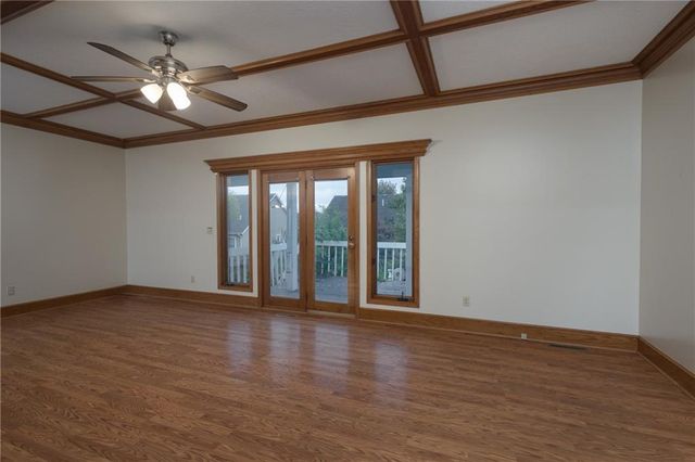 1105 SW 8th Terrace, Lee's Summit, MO 64081