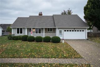 1105 SW 8th Terrace, Lee's Summit, MO 64081