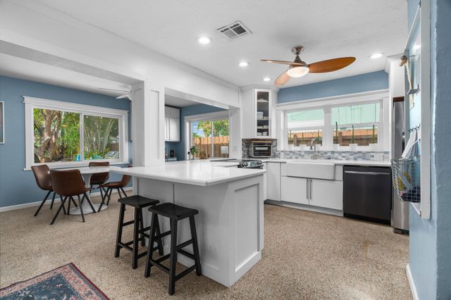 60 NW 47th Street, Oakland Park, FL 33309