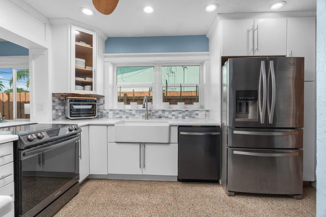 60 NW 47th Street, Oakland Park, FL 33309