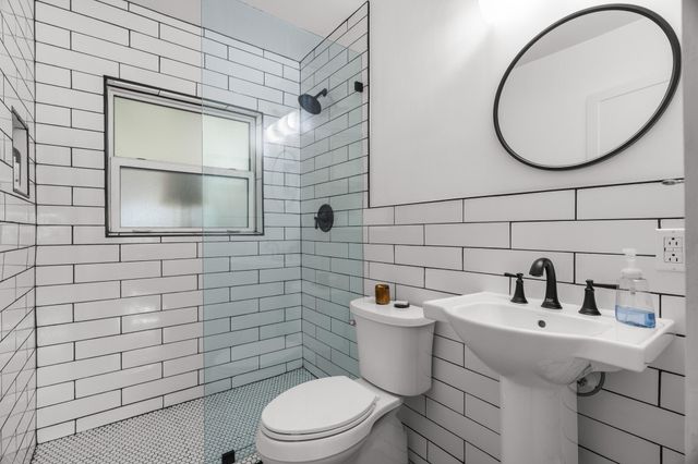 60 NW 47th Street, Oakland Park, FL 33309