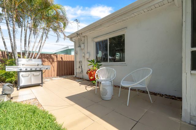60 NW 47th Street, Oakland Park, FL 33309
