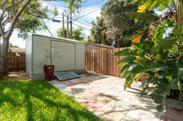 60 NW 47th Street, Oakland Park, FL 33309