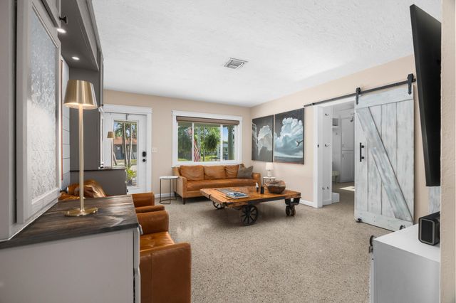 60 NW 47th Street, Oakland Park, FL 33309