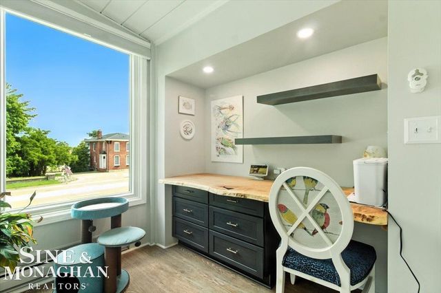 669 N Riverside Avenue, St Clair, MI 48079