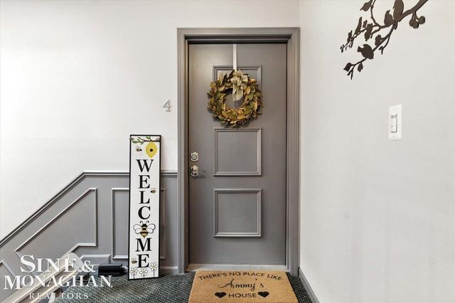 669 N Riverside Avenue, St Clair, MI 48079