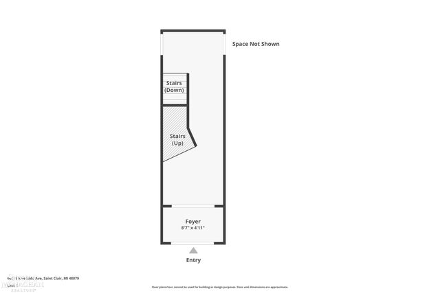 669 N Riverside Avenue, St Clair, MI 48079