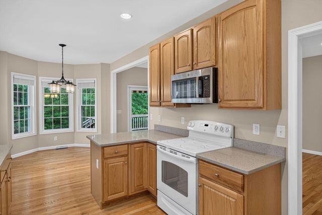 39 Cottage Cove, Plymouth, MA 02360