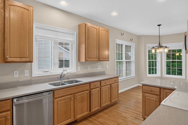 39 Cottage Cove, Plymouth, MA 02360