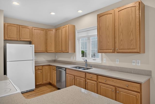 39 Cottage Cove, Plymouth, MA 02360