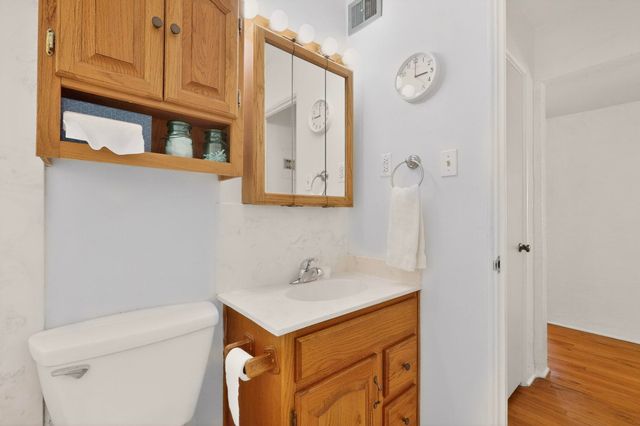 701 Alvarado Drive SE, Albuquerque, NM 87108