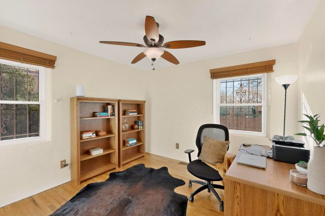 701 Alvarado Drive SE, Albuquerque, NM 87108