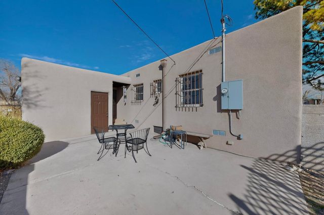 701 Alvarado Drive SE, Albuquerque, NM 87108