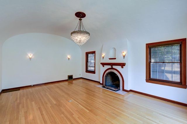 3003 N Van Ness Boulevard, Fresno, CA 93704