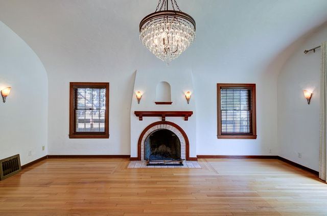 3003 N Van Ness Boulevard, Fresno, CA 93704