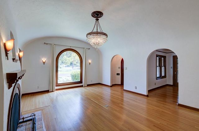 3003 N Van Ness Boulevard, Fresno, CA 93704