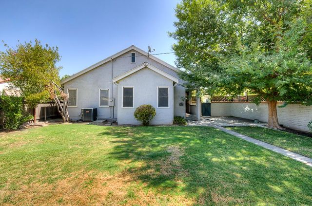 3003 N Van Ness Boulevard, Fresno, CA 93704