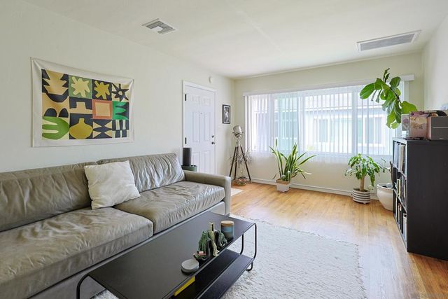 3828 30 Udall St, San Diego, CA 92107
