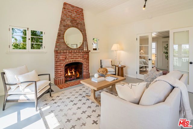 1766 Prospect Avenue, Santa Barbara, CA 93103