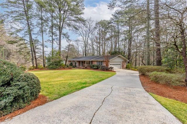 2220 Cumberland SE Drive, Smyrna, GA 30080