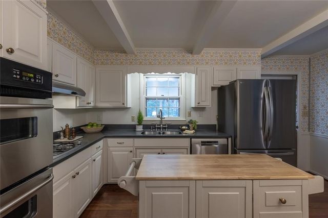 2220 Cumberland SE Drive, Smyrna, GA 30080