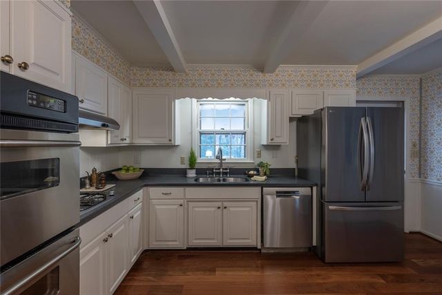 2220 Cumberland SE Drive, Smyrna, GA 30080