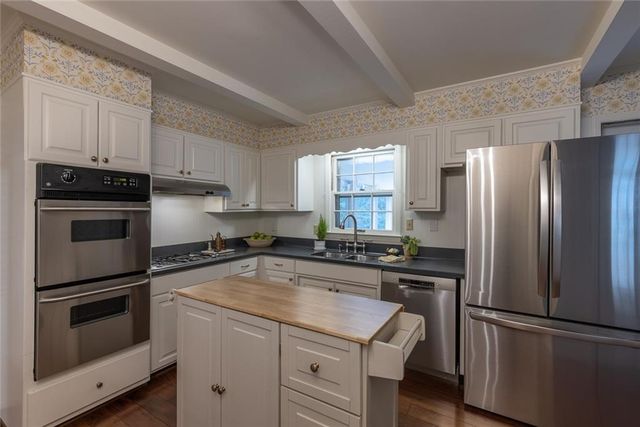 2220 Cumberland SE Drive, Smyrna, GA 30080