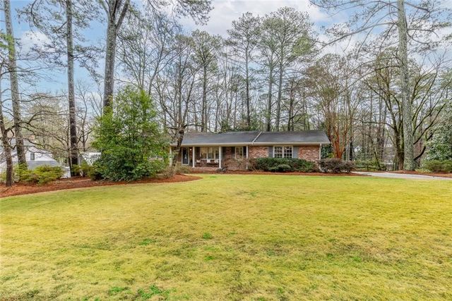 2220 Cumberland SE Drive, Smyrna, GA 30080