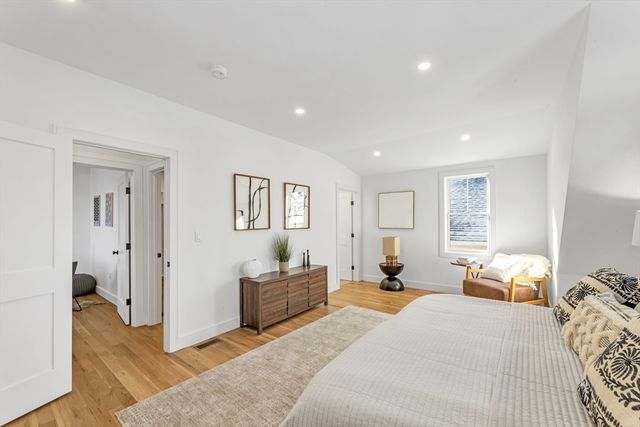 142A Birch Street A, Boston, MA 02131