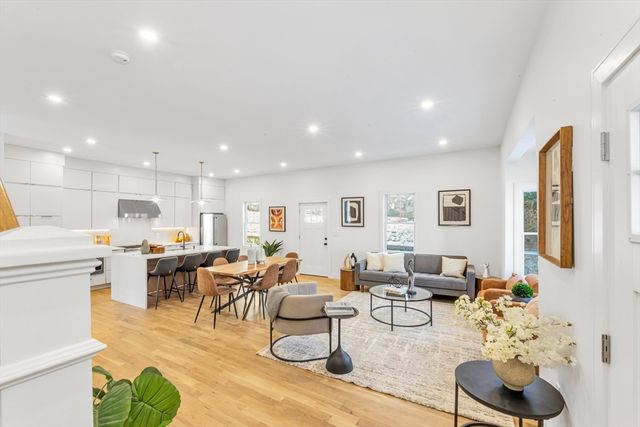 142A Birch Street A, Boston, MA 02131