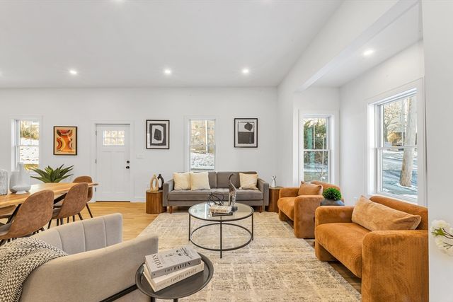 142A Birch Street A, Boston, MA 02131