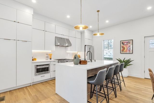 142A Birch Street A, Boston, MA 02131